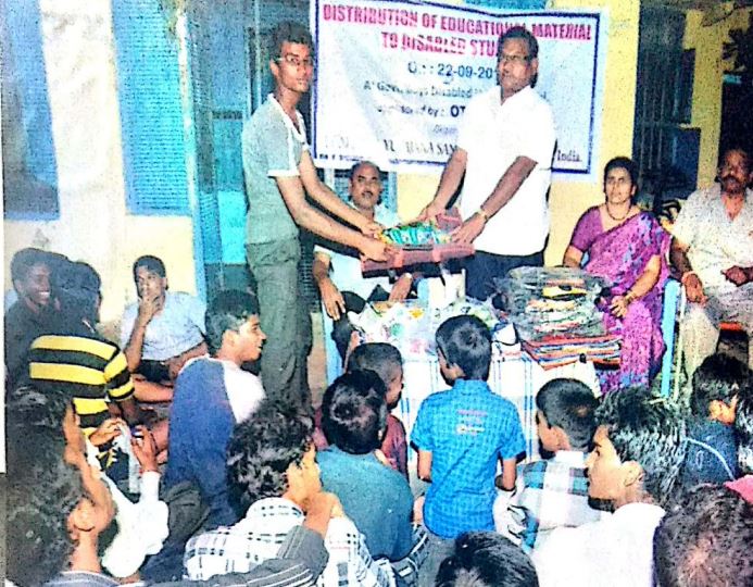 /media/cys/1NGO-00870-Chaitanya Yuvajana Sangam-Activities-Distributed education materials to students.JPG